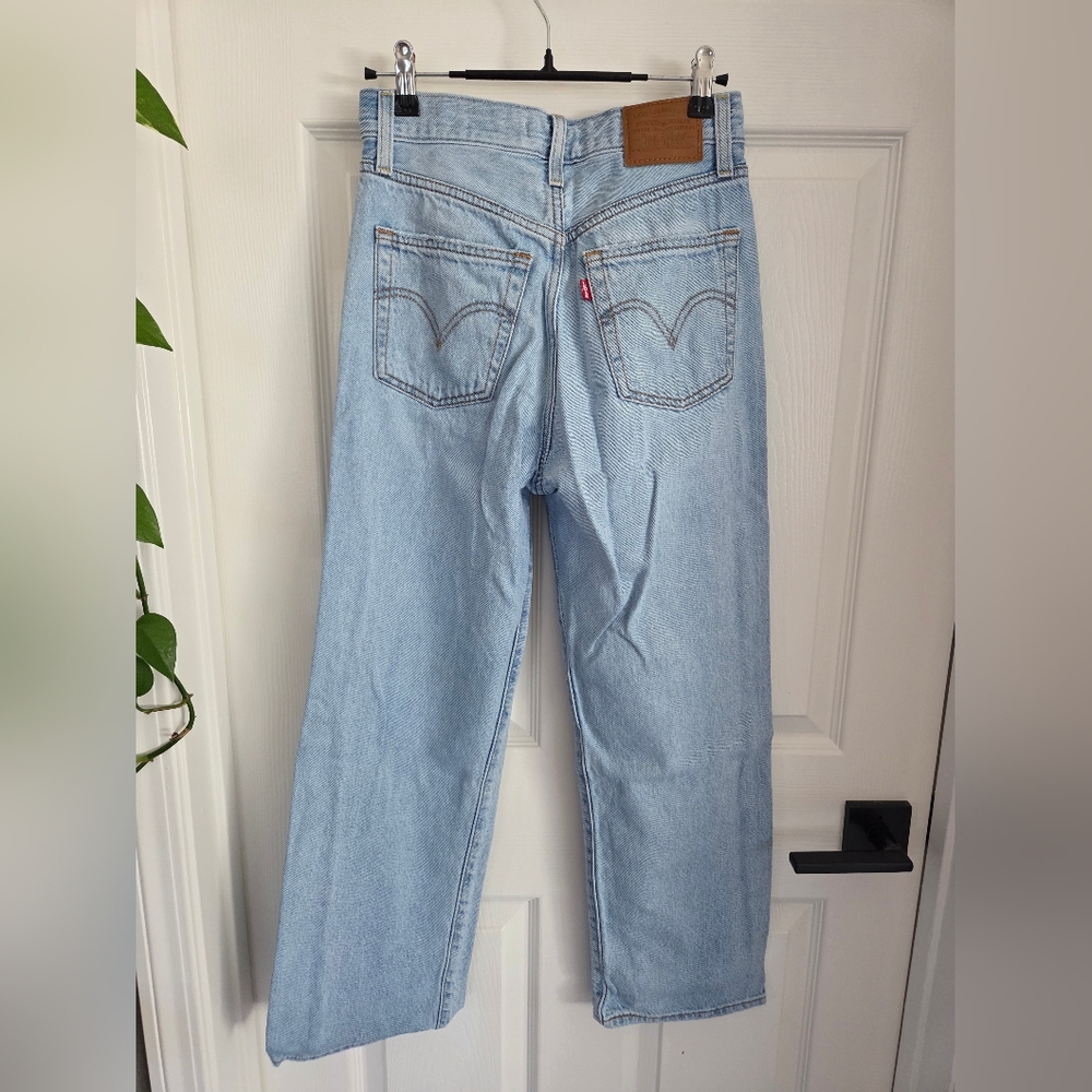 Levi's Ribcage Straight Jeans - Picture 2 of 5